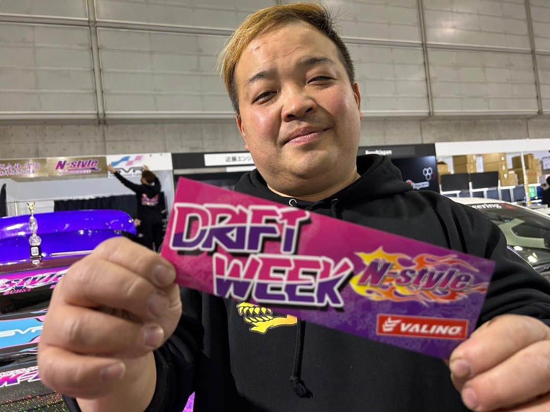 中村直樹のインスタグラム：「🔥DW7 starts in 1 week❗️💨 ⚠️Ride alongs are sold out🙏🏻😳 🔥I’m bringing lots of stickers, flags, and other goodies🛬 🔥Meet & Greet held daily🤝❤️‍🔥 See you all @musselmanhondacircuit next week❗️❗️ @lonestardrift  @valinotiresusa  @valino_tires_international  . #nstyle #中村直樹  #valino  #driftweek  #lonestardrift  #comingtoamerica」