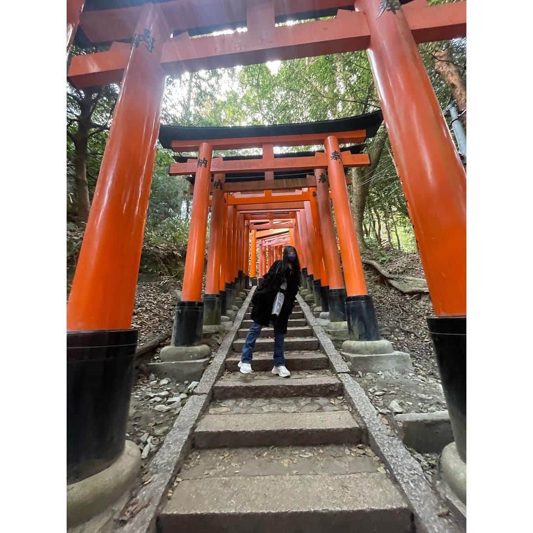 大谷悠妃のインスタグラム：「京都旅たのしかった(*´꒳`*) #伏見稲荷大社」