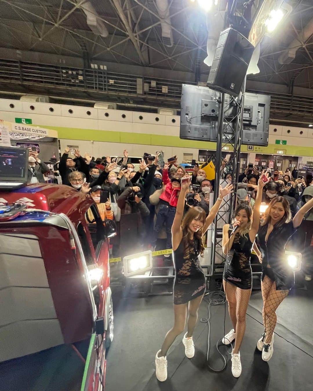 鳳ゆまさんのインスタグラム写真 - (鳳ゆまInstagram)「. . . #大阪オートメッセ2023 🚨  2日目！翔プロブースに 遊びに来てくれた皆様、 ありがとうございました❤️ 沢山の方が会いに来てくれて 嬉しかったー☺️！  いよいよ明日は最終日！ 盛大に盛り上がりましょうー🎊  #大阪オートメッセ  #大阪オートメッセキャンギャル  #翔プロデュース  #車横モデル  #レースクイーン  #カスタムカー  #カスタムカーイベント  #キャンギャル  #イベントコンパニオン  #オートサロン  #車好きな人と繋がりたい  #車好き女子  #ヘアカラー #ヘアアレンジ  #外国人風カラー  #美脚モデル #美脚トレーニング  #スタイル #お尻トレーニング #美尻  #トレーニング女子  #ベストボディジャパン  #automesse  #asiangirls  #oosakaautomesse #bestbodyjapan」2月11日 22時45分 - yumangerion06