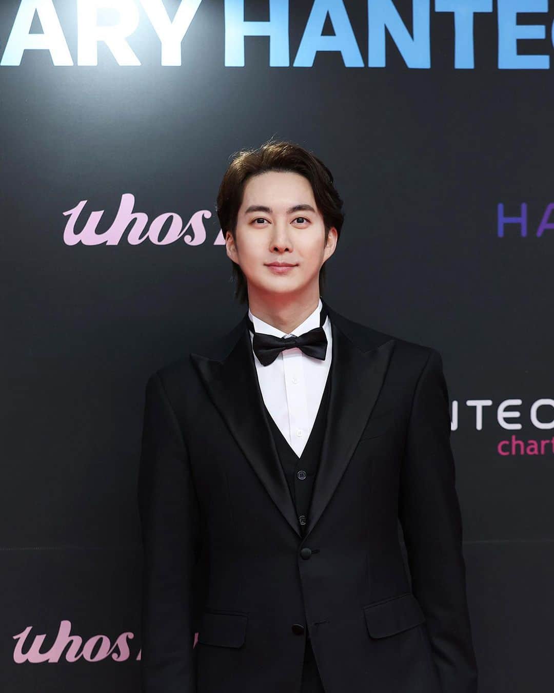 キム・ヒョンジュンのインスタグラム：「🖤 #김형준 #KIMHYUNGJUN #ヒュンジュン #HMA #한터뮤직어워즈2022」