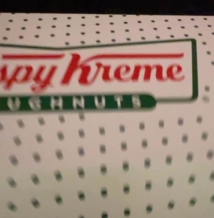 MIHIRO 〜マイロ〜のインスタグラム：「どこからかじろう  #かわいい #krispykreme #うさぎ」