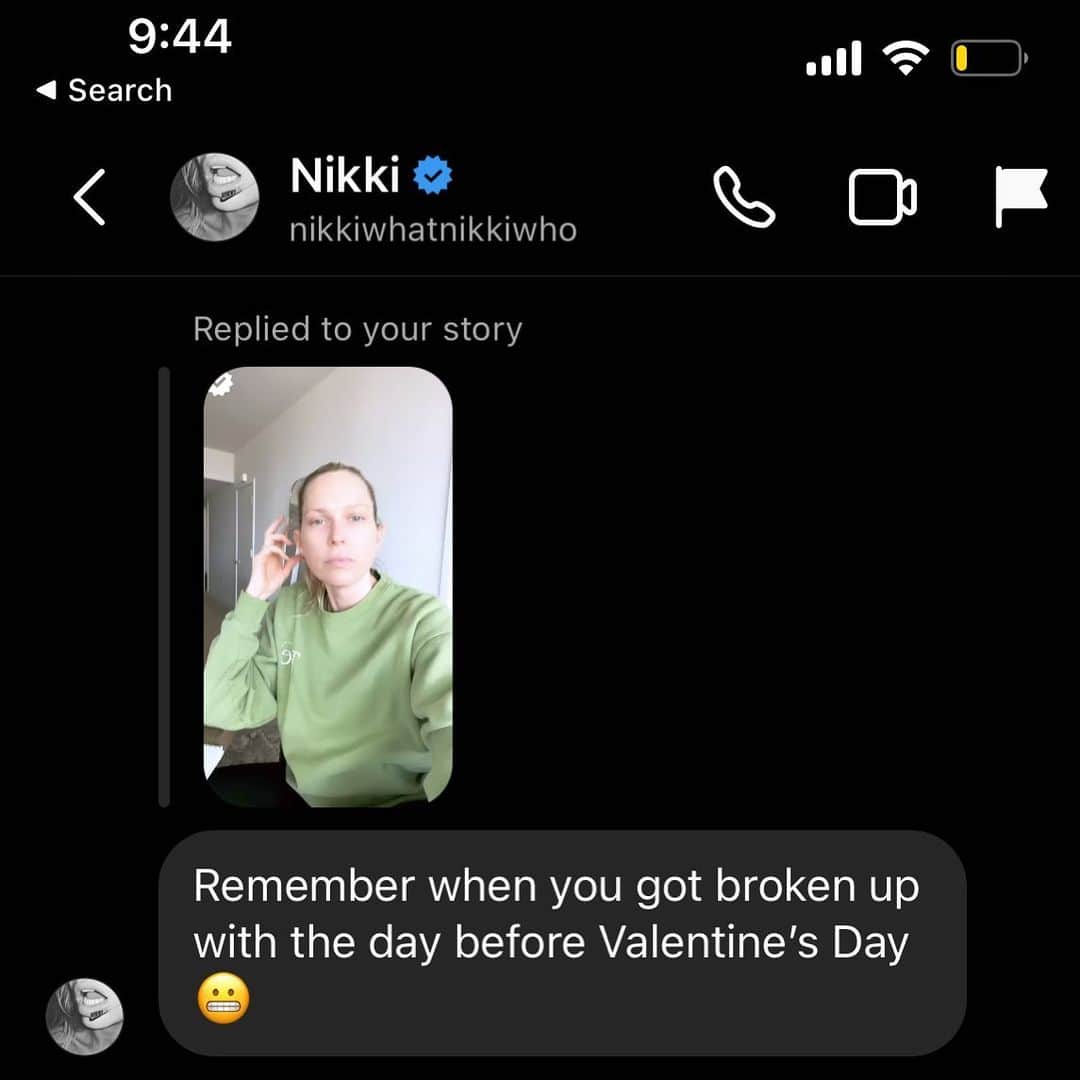 エリン・フォスターのインスタグラム：「This is why I try to phase friends out every ten years. It’s been nice knowing you Nikki. You’ve seen too much.」