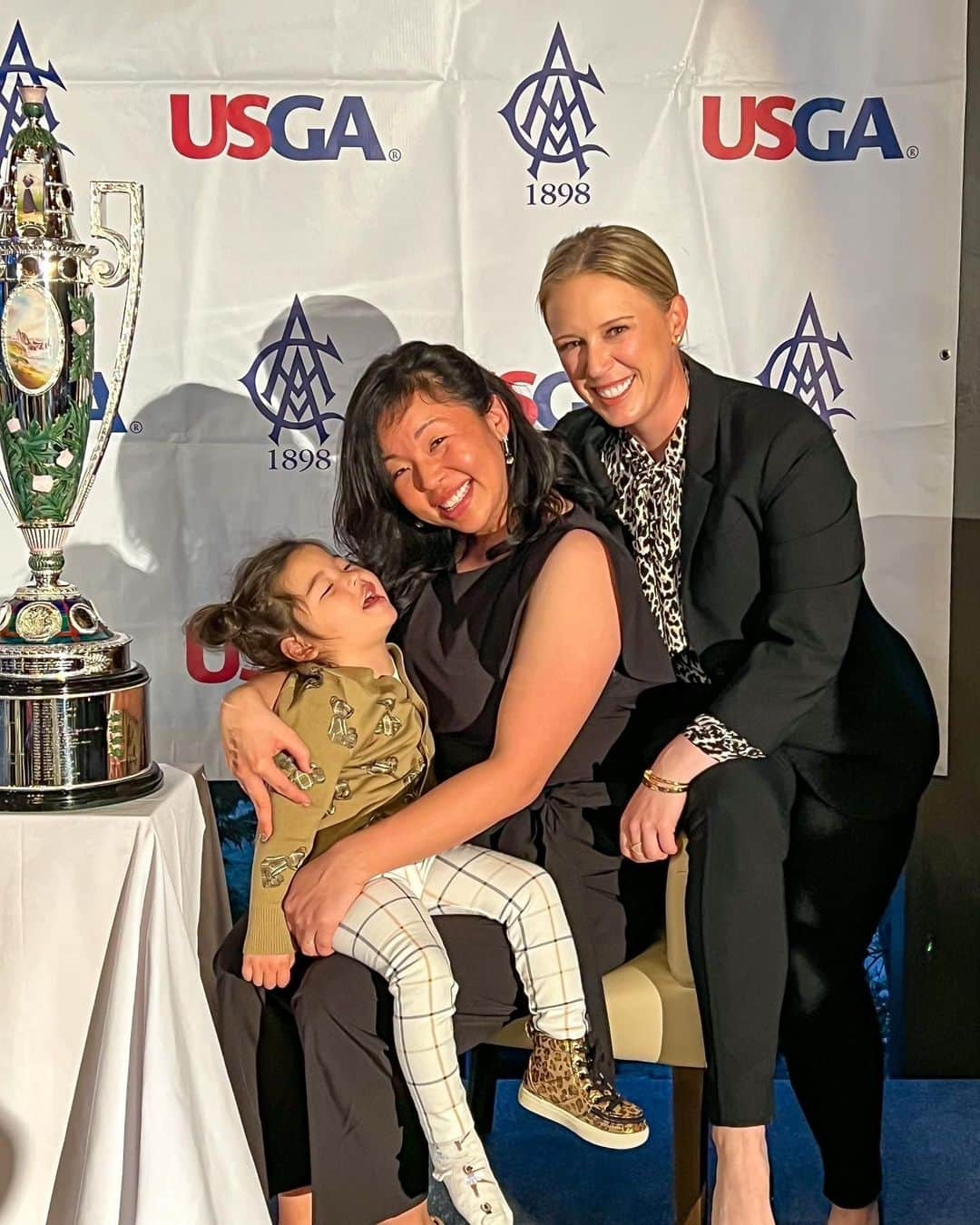 ジェーン・パークさんのインスタグラム写真 - (ジェーン・パークInstagram)「The Robert Cox Trophy was donated by Robert Cox of Scotland who was a member of British Parliament and a course designer. It’s the longest serving original USGA trophy having first been presented in 1896.   I had the honor of winning this gorgeous piece of hardware as a 17yo. It is encrusted with thistles, surmounted in plaid enamel and inlayed with cairngorm gemstones.  I was teased and bullied for playing golf in high school. It was considered an old man sport back then. After my win, senior year began and I didn’t speak a word of my accomplishment to the other students.   I get called out of class on the INTERCOM into the principals office. I thought I was in trouble, but hardly was the type to cause any. Being called out like this in front of my peers was humiliating! I was so uncool already. I nervously walked into his office and he invited me to have a seat. Here’s how the conversation went:  P: Your name is Jane and you play golf?  Me: yep  P: that’s so funny… there’s another girl named Jane Park who won the U.S. Women’s Amateur this summer and she lives in Rancho Cucamonga too.   Me: ……  After speaking for a bit, a lightbulb went off in his head and he couldn’t believe it was me. He was a huge golf fan and was SO DANG PROUD to have me in his school. He suggested bringing the trophy in and displaying it in the front office lobby and I could feel my cheeks go flush from the embarrassment. It was displayed in view of his office window and he loved marveling at it. Students that walked by could not give a crap about it.   The principal then did a video collage of my win that aired in every class on Monday. I could have died of embarrassment.  Only a few years later did I realize it was my honor to have held this trophy in my possession for a year and that I should be nothing but proud. With names like Babe Zaharias, Louis Suggs, Beth Daniel, Juli Inkster just to name a few - to have my name permanently etched on that piece of history is something I will always look back on fondly.   Being able to share this night with my family and friends was icing on the cake and Grace was the sweet cherry on top.   Thank you @atlantaathclub for an amazing night.」2月12日 6時10分 - thejanepark