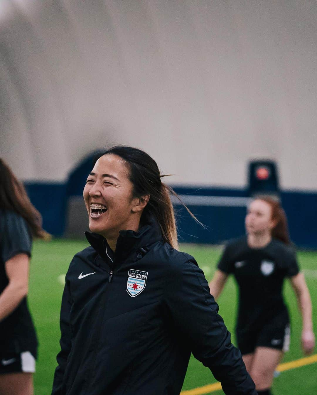 大儀見優季さんのインスタグラム写真 - (大儀見優季Instagram)「Same city, different tunes 🤙🏼  Play some beats with my Rock’n’Rollers @chicagoredstars   #mkot #chicagograffiti #chicagogram」2月12日 7時24分 - yuki_nagasato