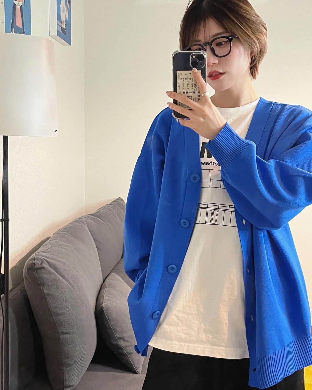 羽柴なつみのインスタグラム：「🥸  @angie_vintage_official のカーディガン自分が 持ってない色味で色々挑戦できて良い〜🧵  ZOZOでクーポン出てるみたいなので是非◎  #angie #angie_vintage #angie_ootd」