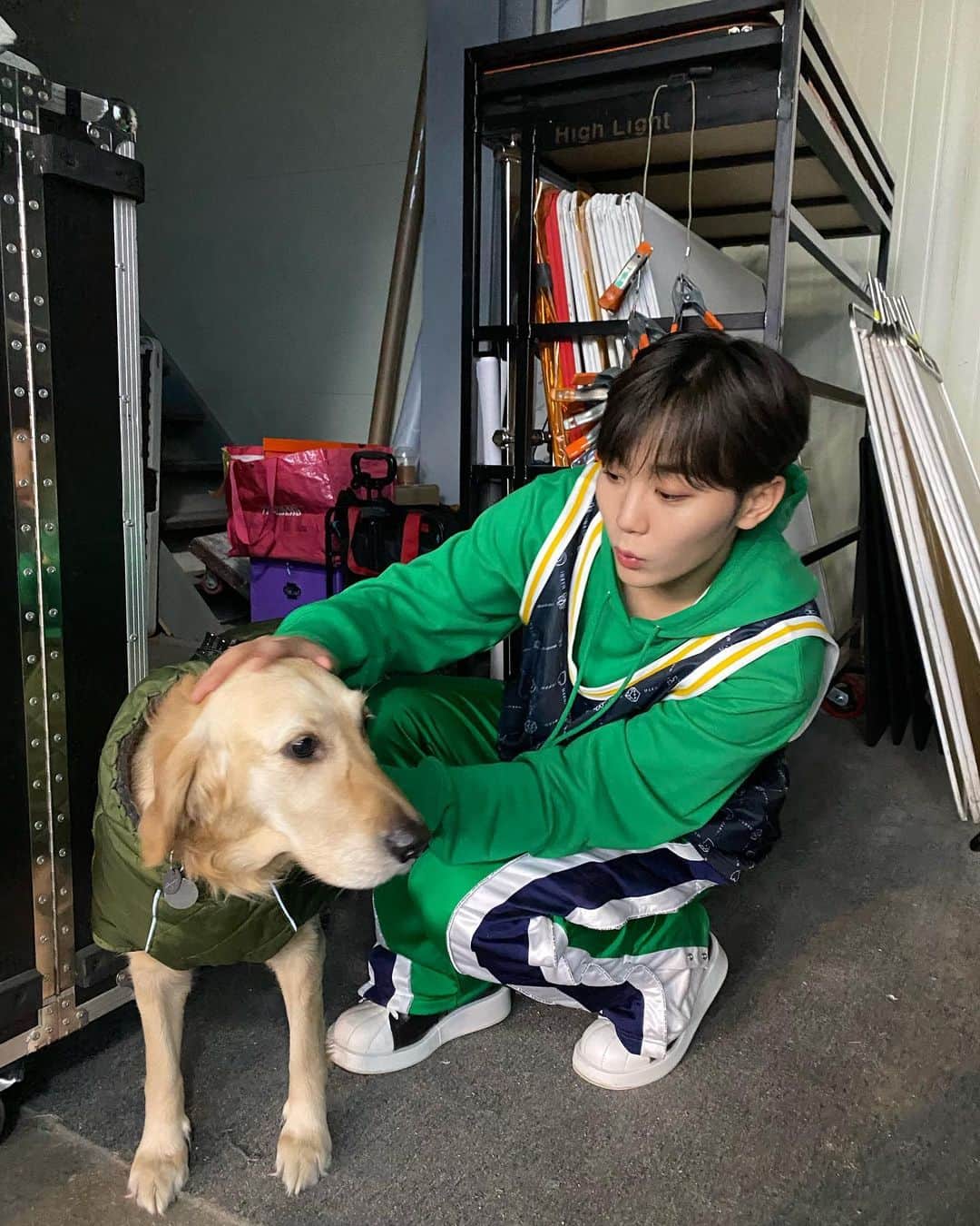 スングァンのインスタグラム：「🐕💚」