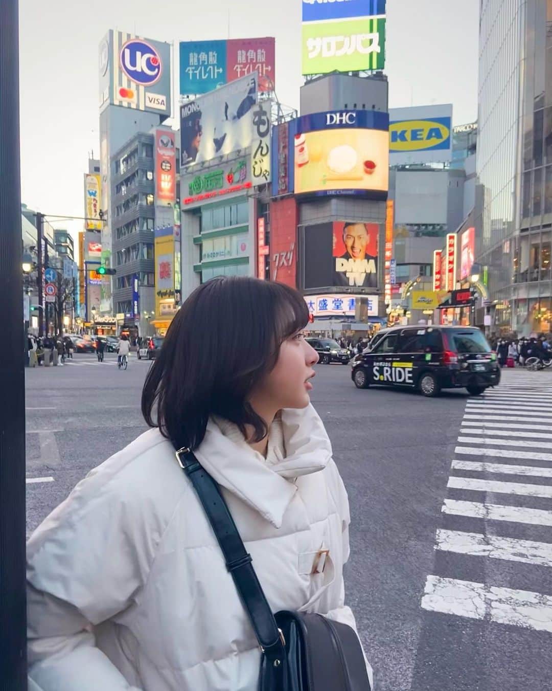 森マリアのインスタグラム：「Shibuya  『今際の国のアリス』を観てから 最近夢でデスゲームしてる…  それくらい夢中で一気見した！  実際ゲームに参加したら 瞬殺される自信しかないから 渋谷で花火が上がったら地下鉄に逃げる シュミレーションしてる🥺  #今際の国のアリス  #渋谷」