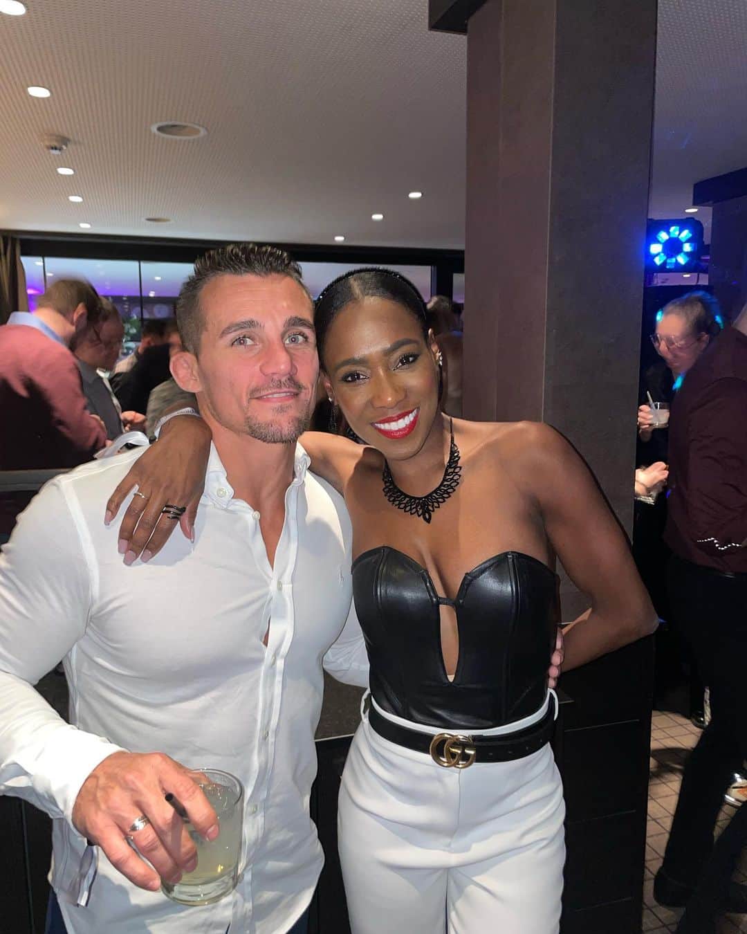 ヴァネッサ・ジェームスのインスタグラム：「#❤️」