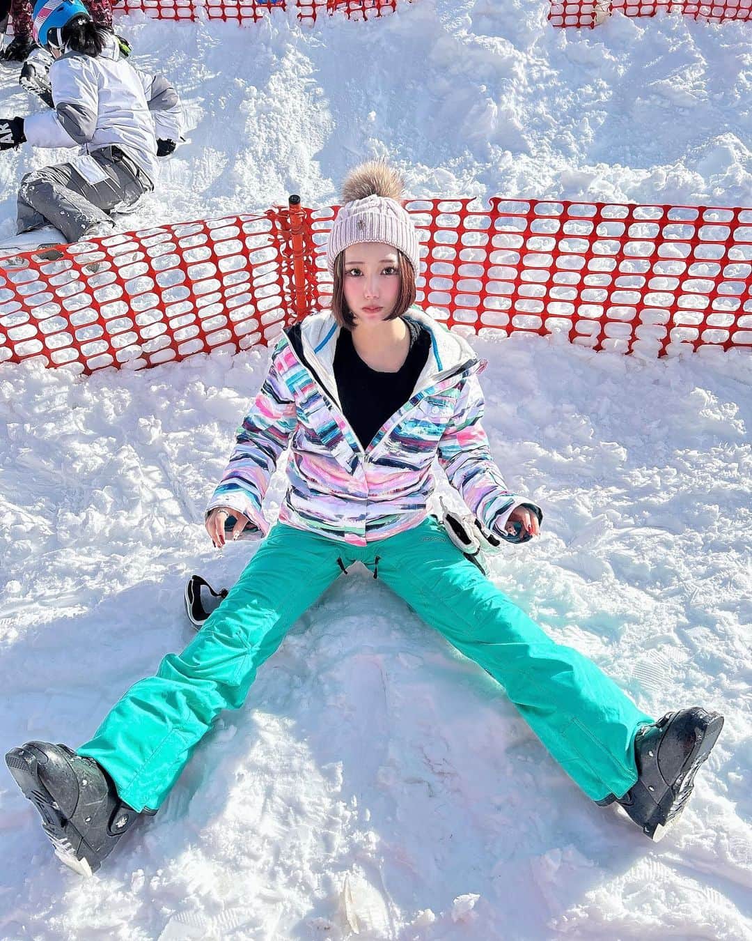 壮絶のリカさんのインスタグラム写真 - (壮絶のリカInstagram)「5年ぶりにスキーした⛷ #スキー女子　#スノボ女子」2月12日 18時28分 - baby_rikachan