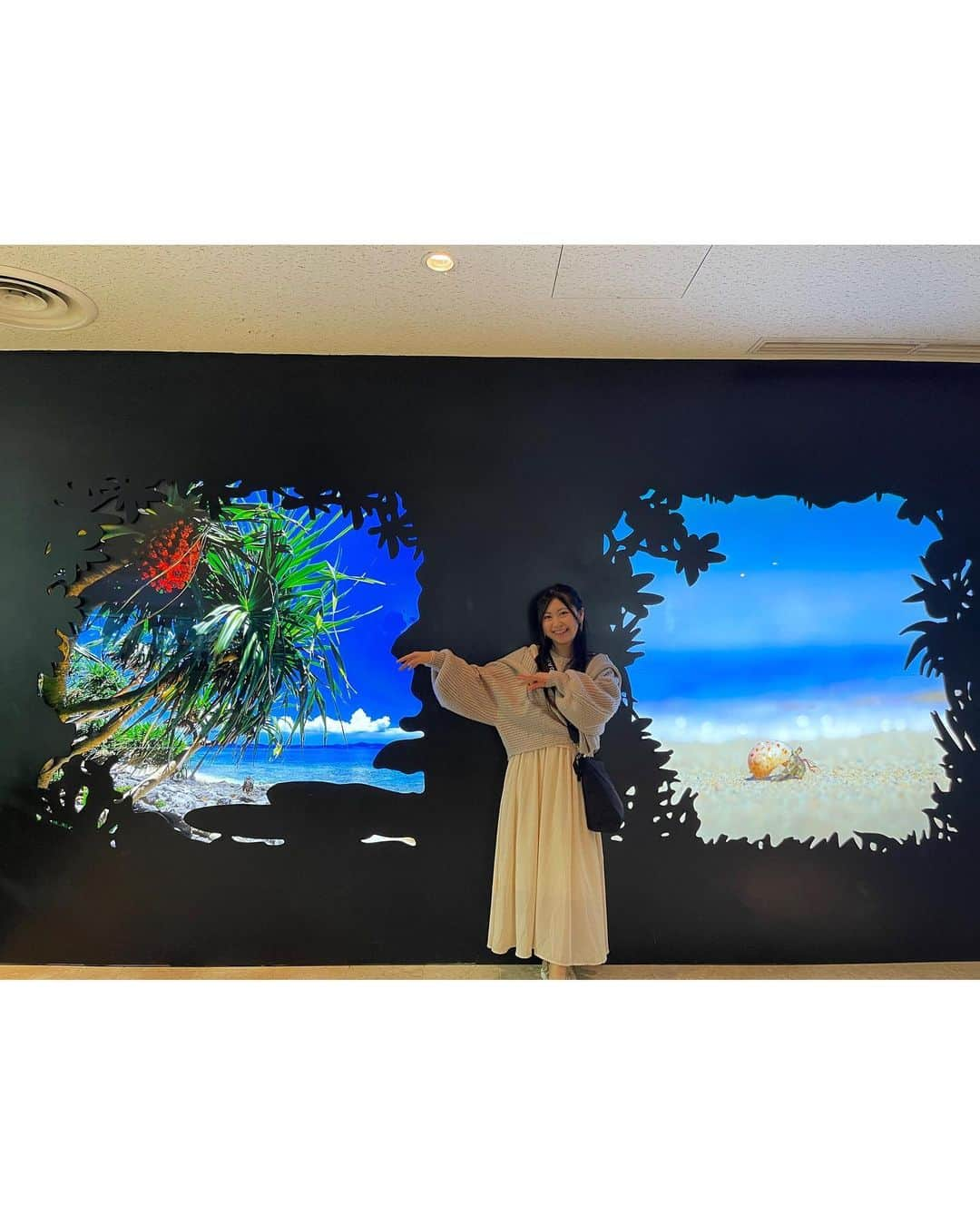 須田理夏子さんのインスタグラム写真 - (須田理夏子Instagram)「🐬🐟🐠 ・ ・ ・ 美ら海水族館𓆝 ˜˷  昨年は、色んなところの水族館行ったなぁ💭  やっぱり水族館は何回行ってもいいね♡      #沖縄  #観光  #アウトレット  #旅行  #沖縄旅行  #沖縄観光  #美ら海水族館  #沖縄美ら海水族館  #水族館  #服装  #おしゃれ  #ファッション  #fashion  #me #photo  #151cmコーデ  #ヘアアレンジ  #他撮り  #自撮り  #girls  #ナンヨウハギ  #チンアナゴ  #ウミガメ」2月13日 20時30分 - sudarikako