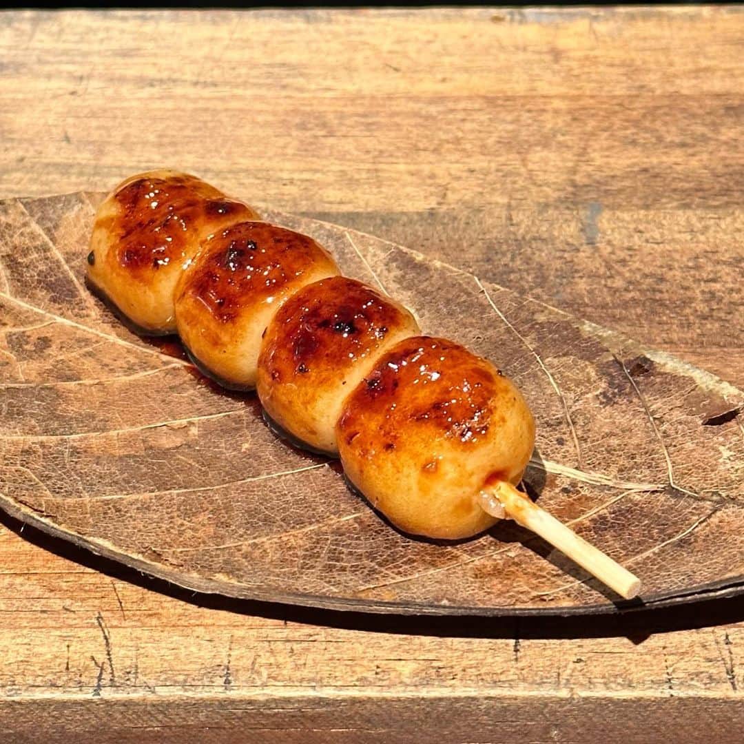 カン・ミンギョン のインスタグラム：「똑똑 .. 마포 맛집 알려주실 천사님들 계시어요? 🫶」