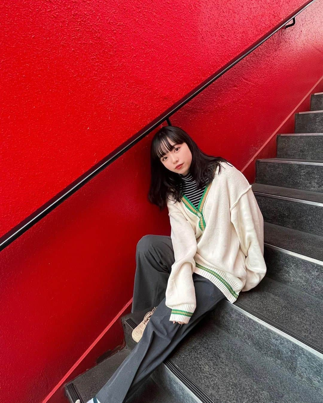 池未来実のインスタグラム：「もうすぐバレンタインですが、皆さん誰かに作りますか？🤎  #05 #ootd #コーデ #カーディガンコーデ #sjk」