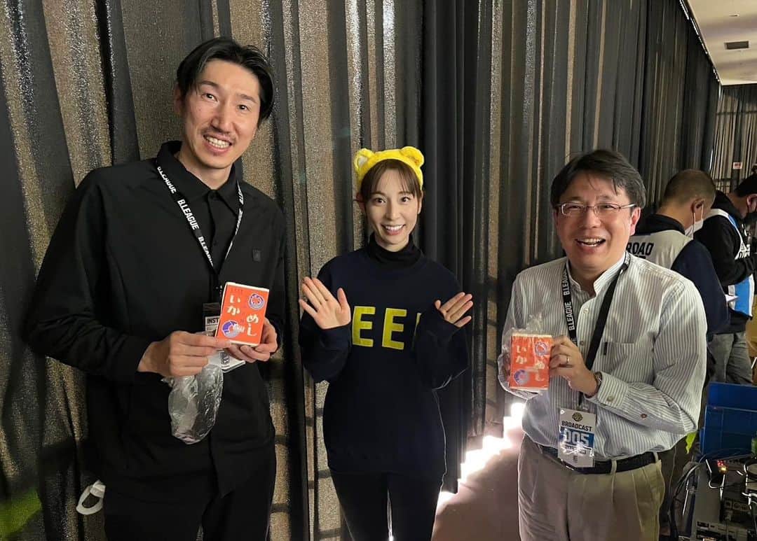 網野友雄のインスタグラム：「いかめし🦑 #いかめし #いかめし阿部商店 #篠田アナの笑顔最高」
