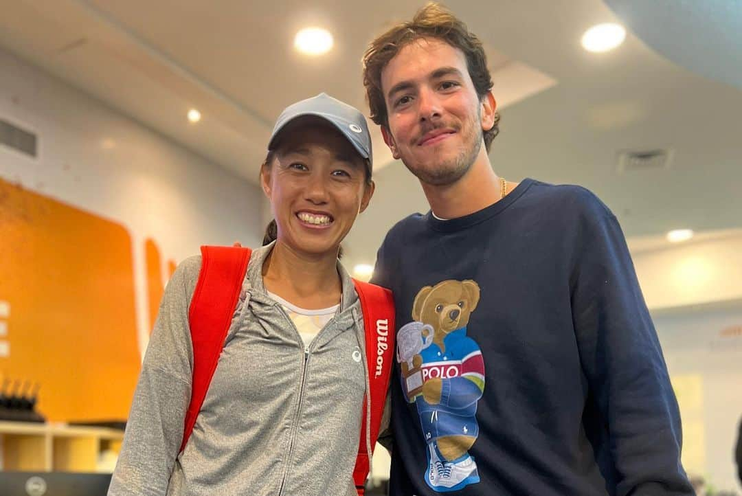 ジャン・シューアイさんのインスタグラム写真 - (ジャン・シューアイInstagram)「What a tournament @mubadalaabudhabiopen thank you @luisastefani what a performance 👊🏆🕌️」2月13日 0時36分 - zhangshuai121