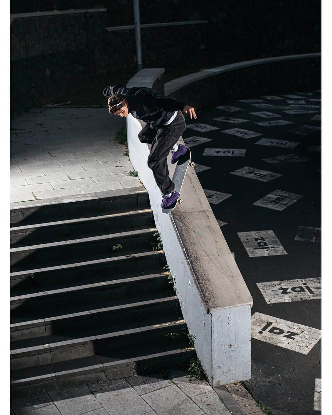 ヴィンセント・ミルウ のインスタグラム：「Stuff from an @sugarskatemag article :)  📸 @legallout @ssleazyrider @duhcota」
