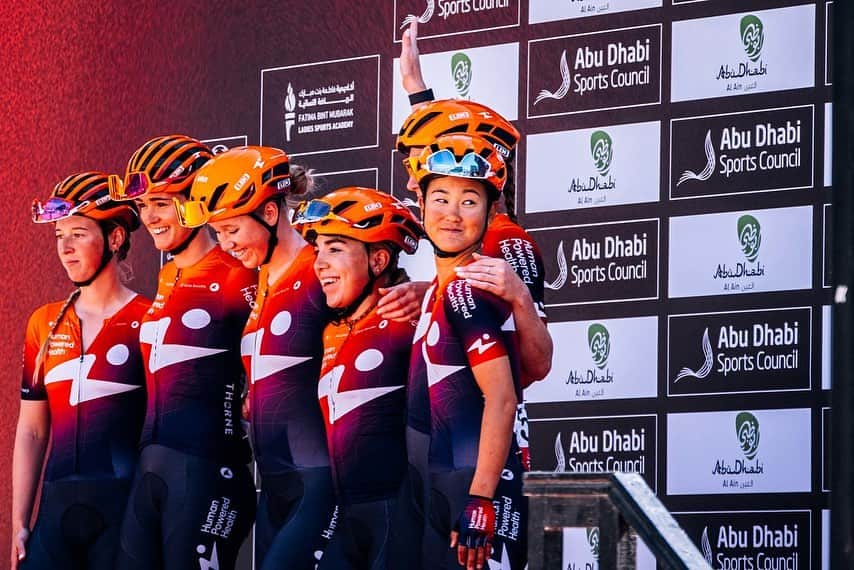 與那嶺恵理さんのインスタグラム写真 - (與那嶺恵理Instagram)「Bye 👋🏻 @uaewomentour 🇦🇪  Summary of this week in 1 sentence, “WIND in desert was NEXT LEVEL🌪😵”  . . I wasn’t good everyday but still I tried to do what I can do at least 1st&4th stage (less wind day 😅) so totally I enjoyed to race with @hphcycling girls🧡 and I got my homework for training to next level 🏋🏻‍♀️  Already eyes on to next 👀  . . At last, Thank you staffs for working hard 🙏🏻 it must be harder than normal without own track & camper 🚐🚚  Well, time to go back to Europe 🇪🇺🛫  . . 📸: @oskarsbrook & @gettysport  #今日のエリさん　#HumanPoweredHealth」2月13日 4時25分 - eriyonamine