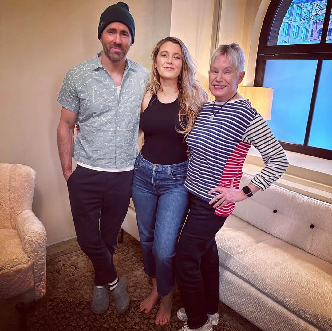 のインスタグラム：「Puppy Bowl Sunday 2023🥘 🍲 🥧 been busy.」