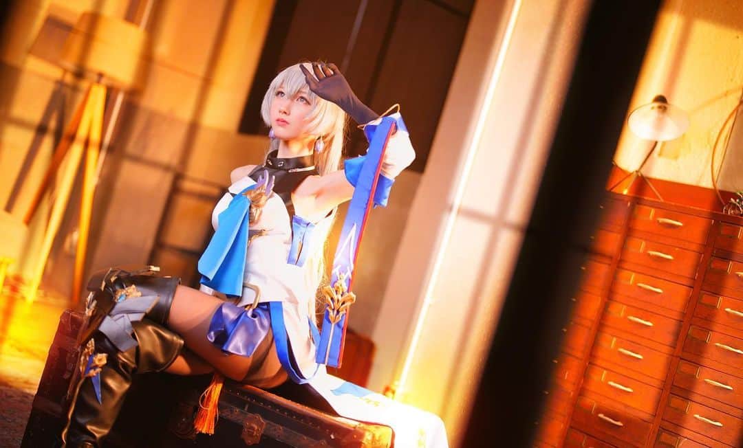 てーらのインスタグラム：「HoYoverseさんの新作ゲームのお仕事させて頂きました♥  ♥ 発車間近 ブローニャから事前登録お知らせ～ #崩壊スターレイル #スターレイル #HonkaiStarRail ♥」