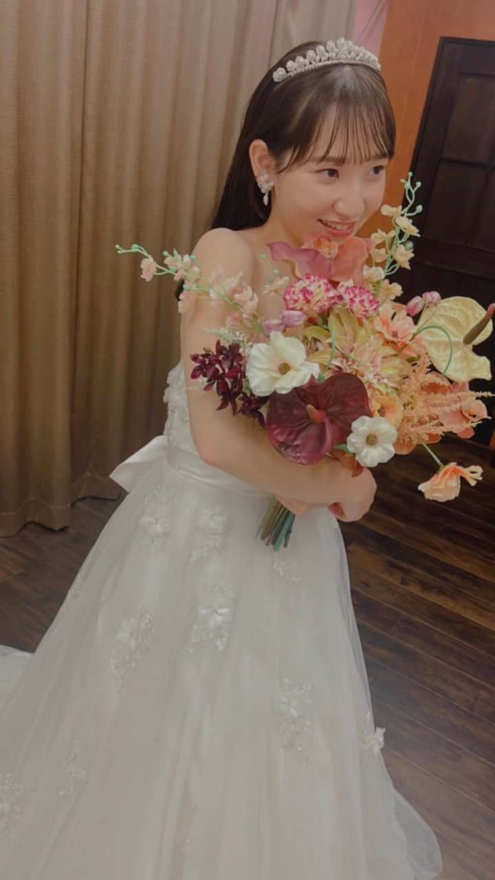 大進ウェディングのインスタグラム：「. . . #weddingdress  . . @daishin.sosha_wedding  ୨୧┈┈┈┈┈┈┈┈┈┈୨୧୨୧┈┈┈┈┈┈┈┈┈┈┈┈୨୧  【お知らせ】 . 2023年2月11日でチャペルシュテルンは11周年をむかえます* .  これまで来店下さった皆様のおかげだと、心より感謝しております‪⸜♡⸝‍‬ . . 日頃の感謝を込めて、特別プランをご用意いたしました𓂃 𓈒𓏸𑁍‬ . . ┈┈┈┈┈┈┈┈┈┈┈┈┈┈┈┈┈┈┈ 2/1～2/28の期間に新規来店＆撮影で  データフォトプランを20％OFFでご案内させていただきます* . 【データフォトプラン2着】　　 通常価格￥108.900　—20％OFF→　￥87.120 ・新郎新婦衣装各2着　和装・洋装組み合わせは自由！ ・小物一式 ・ヘアメイク/着付 ・データ100カット   【データフォトプラン1着】　　 通常価格￥84.700　—20％OFF→　￥67.760 ・新郎新婦衣装各1着 ・小物一式 ・ヘアメイク/着付 ・データ50カット   データフォトプランがお得に撮影いただけるチャンスです* (※他キャンペーンとの併用不可) . . 皆様のお問い合わせお待ちしております𖤣𖥧𖥣｡𖤣」