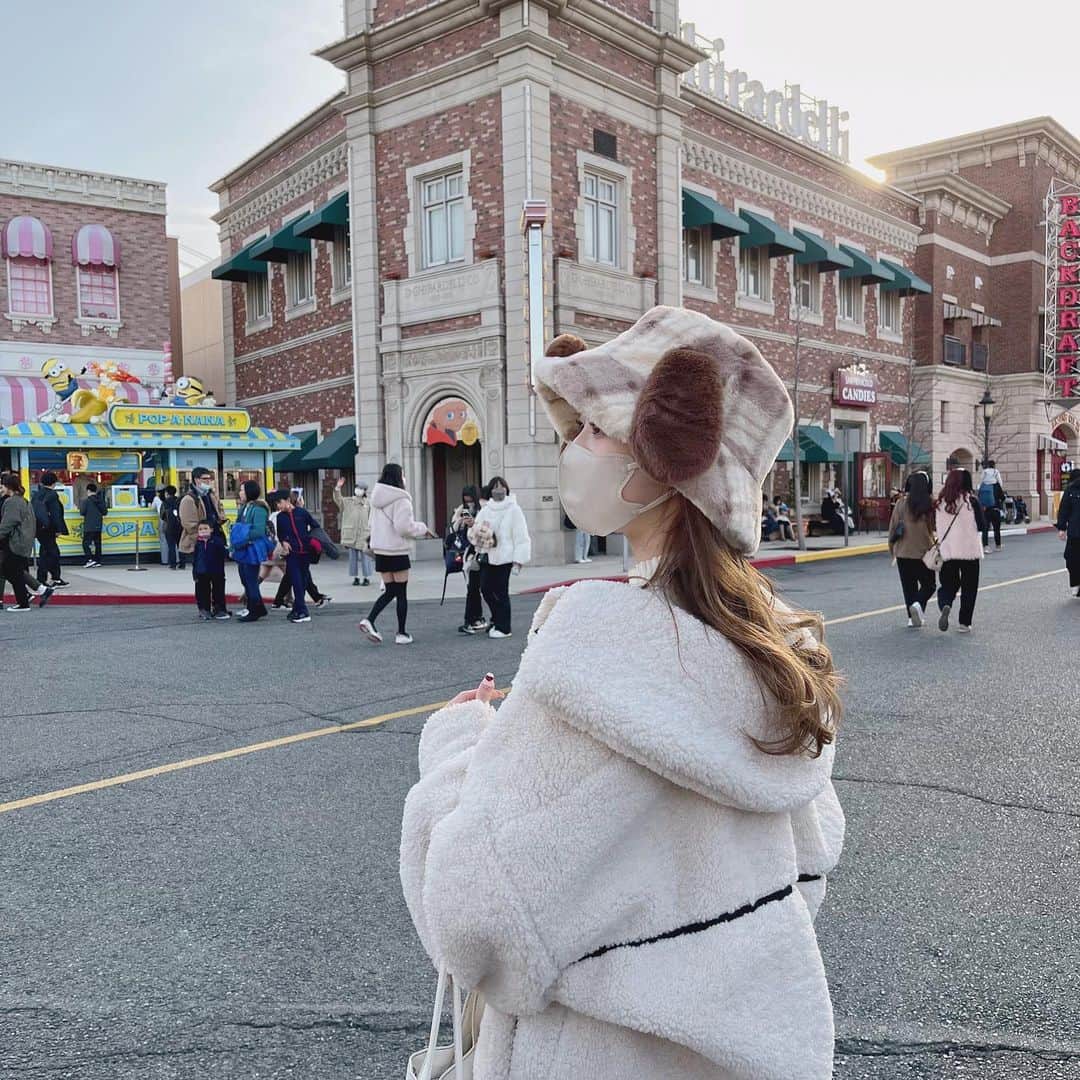 阪上彩香さんのインスタグラム写真 - (阪上彩香Instagram)「めちゃ暖かくてユニバ日和やった〜🫶🏻」2月13日 10時47分 - ayaka_skgm