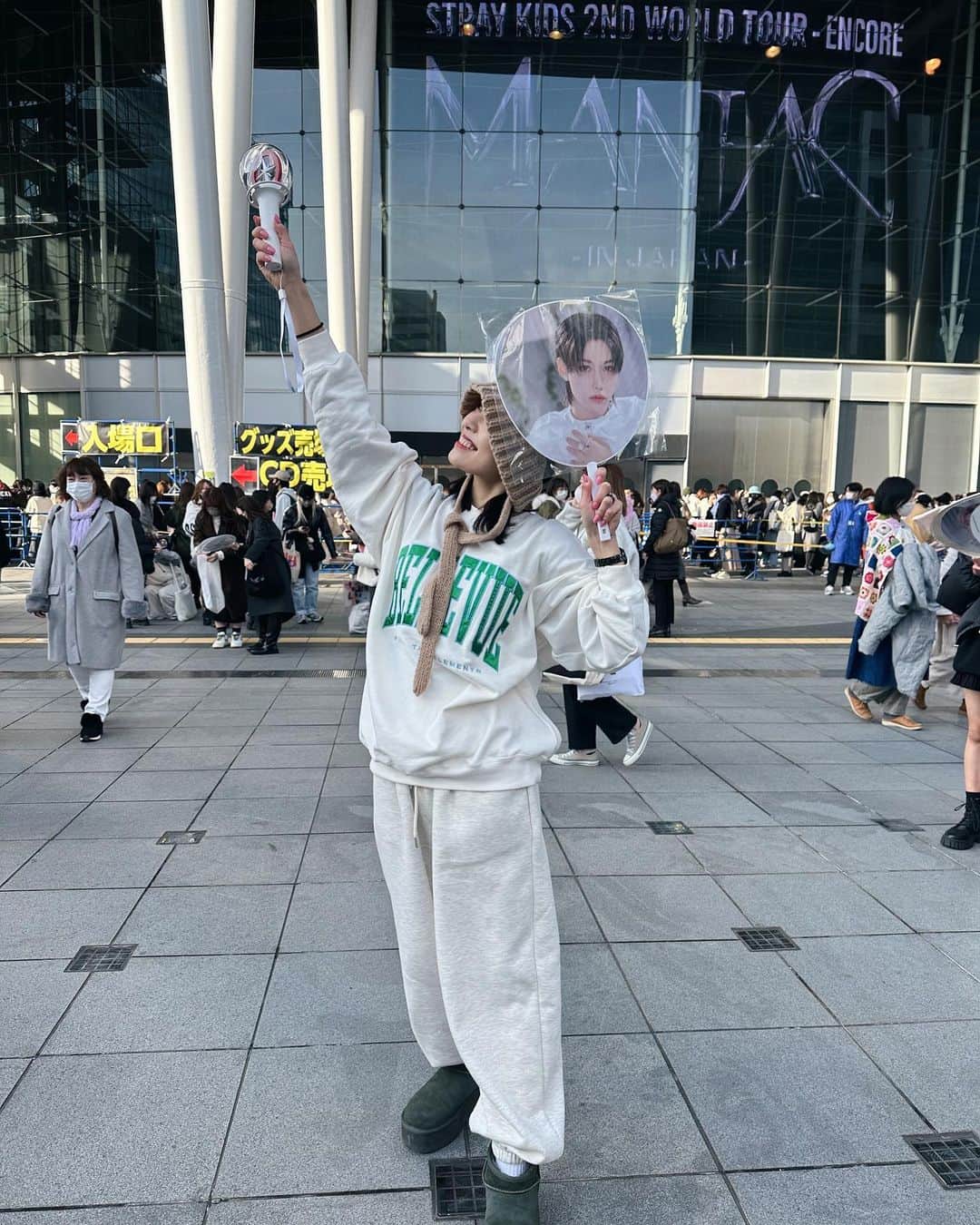sayocoのインスタグラム：「最高の2日間をありがとう🥹❤️‍🔥 @realstraykids 🔥❤️  本当に本当に幸せだった~~~🥺 ライブのピリ、かっこよすぎてもう、、 全員爆イケすぎて罪深かった😩 夢だったのかな？余韻凄すぎて、、、 語彙力を失ったので、끝!!  #maniacinjapan  #maniac#maniac_skz #maniac_encore #스키즈#스테이#ピリペン」