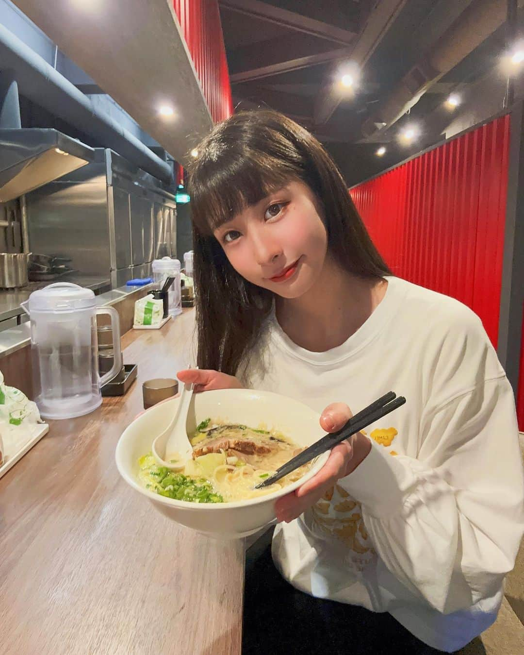 宮田留佳さんのインスタグラム写真 - (宮田留佳Instagram)「🍜 大家有看Circle Jam嗎？ 沒錯！我有出現一點點😂 我在影片裡面吃的拉麵是“山嵐拉麵”哦！來自北海道的札幌的豚骨拉麵🥰　@yamaarashi.taiwan  跳舞後吃的拉麵特別好吃❤️🍜 在台灣也可以吃得到很多道地的日本料理🇯🇵 真心覺得這是一件很幸福的事情！ 今まで当たり前に思ってたことだけど、海外でこんなにたくさん本場の日本料理が食べられる台湾っていいところだなーって。山嵐ラーメンめちゃくちゃ美味しかったです❤️🙏  #山嵐拉麵 #circlejam #AKB48TeamTP #AKB48 #宮田留佳 #嚕卡 #followme」2月13日 13時08分 - ruka_akb48teamtp