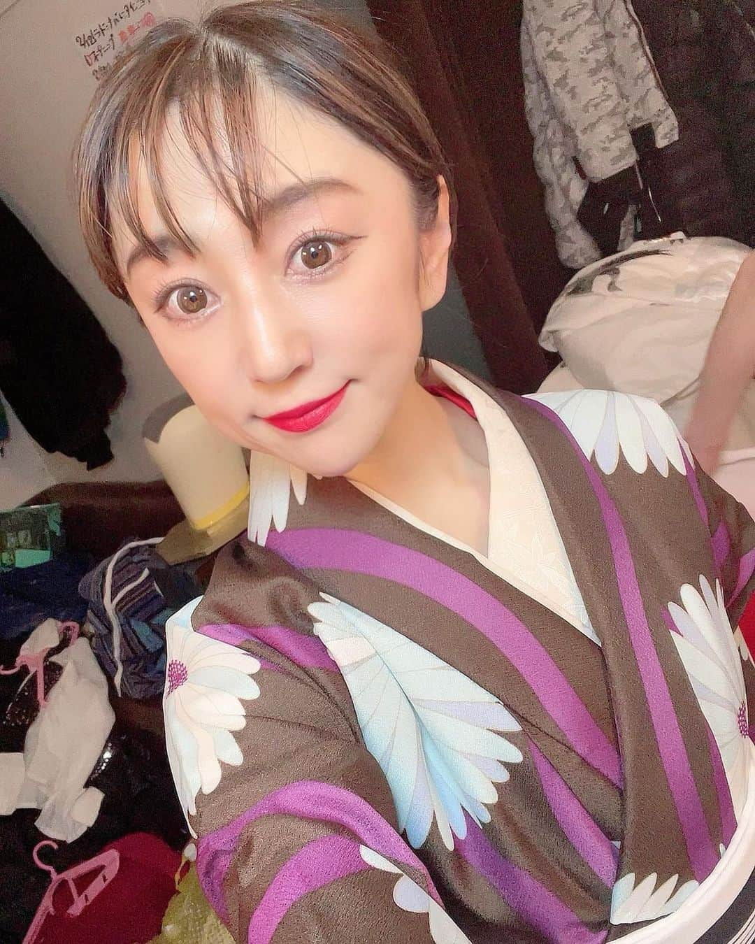 柑谷あゆみさんのインスタグラム写真 - (柑谷あゆみInstagram)「椿欣也さんのプレミアムスペシャルランチショー　＠ラドンナ原宿 ゲスト出演させていただきました🙇‍♀️ 満員御礼での公演で、ありがとうございました🙇‍♀️  来てくださったお客様から嬉しいお声をたくさんいただけて励みになりました🥰🤍✨  次は、4月5日(水)18時〜国立劇場で、椿欣也さんの特別公演でこちらも出演させていただくこととなりました🙇‍♀️ 宜しくお願い致します🙇‍♀️✨  #椿欣也　さん #オペラ座の怪人 #梅川忠兵衛」2月13日 13時39分 - kantani_ayumi