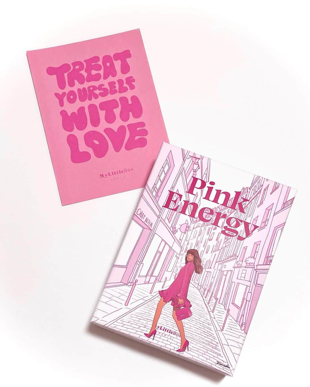 Manaさんのインスタグラム写真 - (ManaInstagram)「💗💗💗 𝐏𝐢𝐧𝐤 𝐄𝐧𝐞𝐫𝐠𝐲🌸🐷🎀 ⁡ ＂𝐓𝐫𝐞𝐚𝐭 𝐲𝐨𝐮𝐫𝐬𝐞𝐥𝐟 𝐰𝐢𝐭𝐡 𝐥𝐨𝐯𝐞.＂ ⁡ 街中にピンクがあると春が近づく気がするし 無性に可愛くなりたいと思わされる色☺️❤️‍🔥 ⁡  ⁡ #mylittlebox #pinkpower #pinkpinkpink」2月13日 17時33分 - mana.tcy