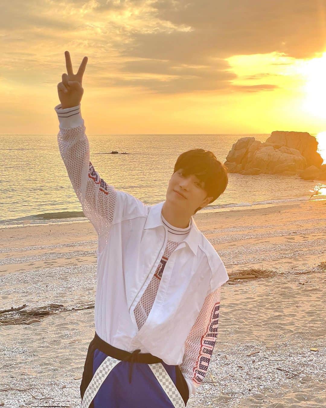 JR のインスタグラム：「☺️」