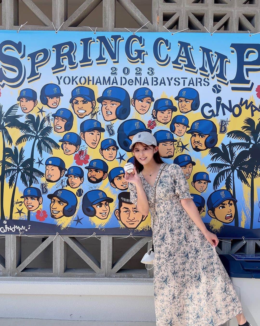 erinaのインスタグラム：「球春到来⚾️🌺 昼間っからお酒飲んで、練習みて楽しい1日でした〜！  #沖縄 #okinawa #プロ野球 #キャンプ」