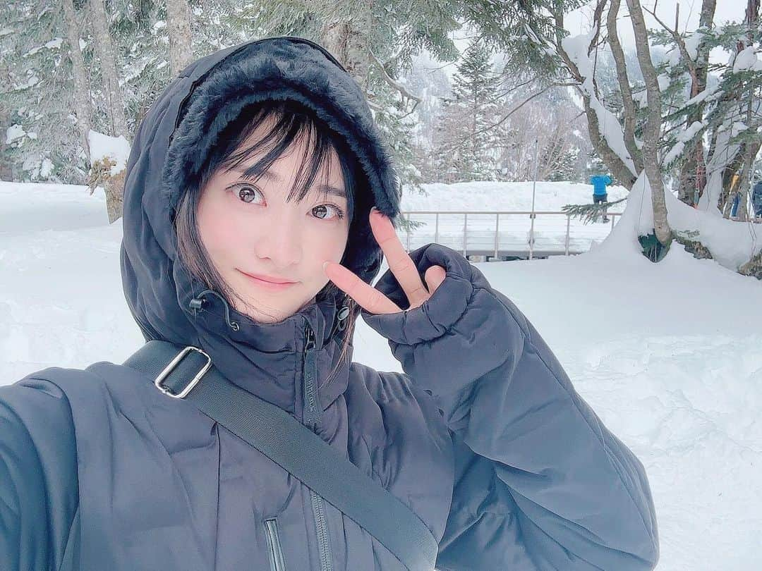 堀場美希のインスタグラム：「久しぶりに平湯温泉に行ってきました〜☺️☘️♨️  何度も出かけているのにまだまだ全然知らなかったスポットがたくさんあって、新鮮で楽しい旅になりました✨  #温泉旅行記 いっぱい写真撮ったので、少しずつあっぷしていきまーす( ´ ▽ ` )ﾉ  #平湯温泉 #温泉むすめ #平湯みつば #奥飛騨温泉郷 #新平湯温泉 #新穂高温泉 #堀場美希 #平湯温泉旅行記 #新平湯温泉旅行記」