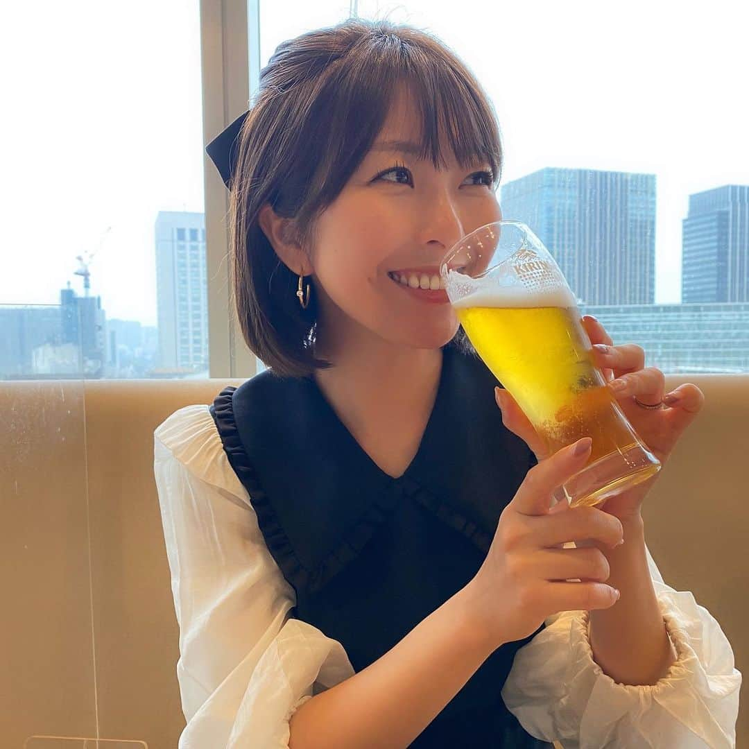 小尾渚沙さんのインスタグラム写真 - (小尾渚沙Instagram)「おニューのピアス❤️ 汗にも水にも強く、金属アレルギー対応の @thelimely さんのです✨  今日は冷たい雨降りですが、週末は春の陽気でしたね🌸 この春はオシャレしてたくさんお出かけしたいな〜🌷  寒暖差が大きいので、 体調を崩されませんようご自愛くださいませ✨ . . #小尾ールタイム #ビール大好き #ビール女子 #LIMELY #ライムリー  #肌に優しいアクセサリー #ピアス #おニュー」2月13日 21時03分 - obi_nagisa