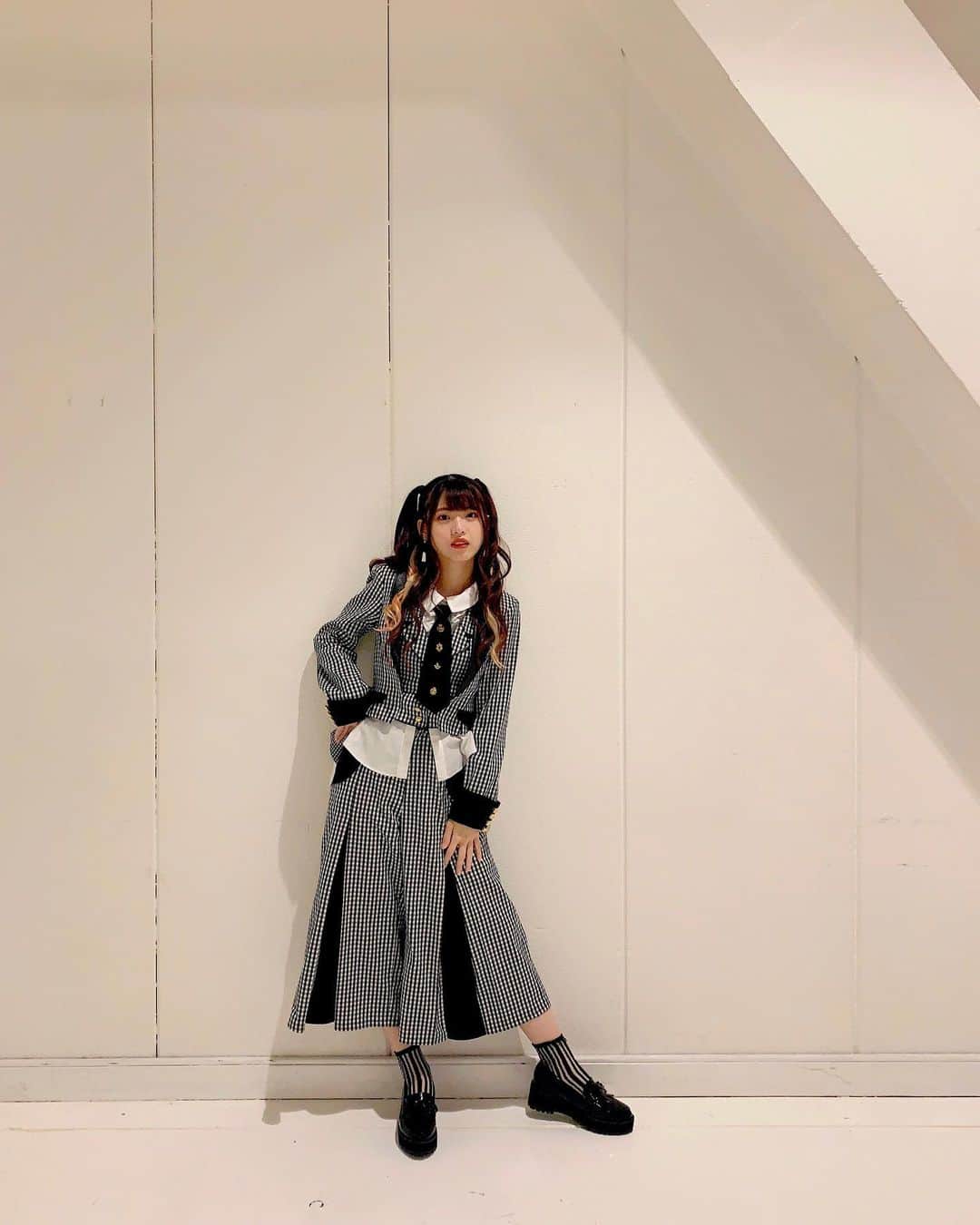 馬嘉伶さんのインスタグラム写真 - (馬嘉伶Instagram)「🍵 #AKB48 #AKB衣装💖 . Twitterにも載せましたが 41thシングル選抜総選挙後夜祭の選抜衣装  Instagramの投稿に 衣装の写真を少し増やしたい🤍🖤」2月13日 22時45分 - macyacyarin