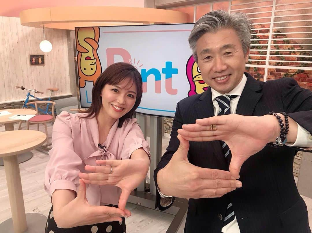 豊崎なつきさんのインスタグラム写真 - (豊崎なつきInstagram)「* Pintのスタジオに V・ファーレン長崎の高木琢也さん 来て下さいました〜🌼  いよいよ 始まりますねー♡  また一つ楽しみが始まります‼︎  以前、V・ファーレン長崎がj1決まった試合 見に行ってました‼︎ その時のスタジアムの雰囲気は もう本当に本当に最高な瞬間でした♡  あの感度をぜひもう一度✨ 選手、スタッフのみなさん そして応援する私達で掴み取りに行きましょう〜♡♡  #vファーレン長崎  #長崎サッカー #高木琢也　さん #行くぞj1  #豊﨑なつき」2月14日 7時38分 - natsuki_toyosaki