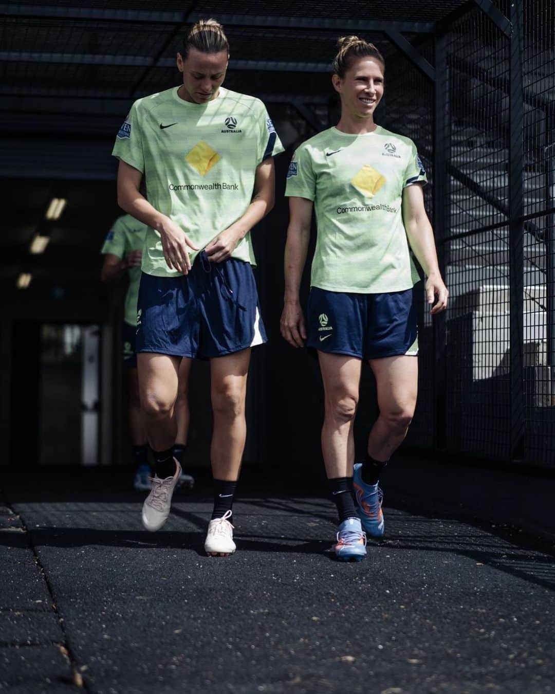 イリース・ケロンド・ナイトのインスタグラム：「We back 💚💛. Can’t believe 2023 is here ! Letsss go.   @localfc @matildas」