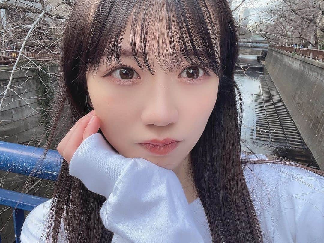 早見紗英のインスタグラム：「ピンクメイクが好き🍫💝」