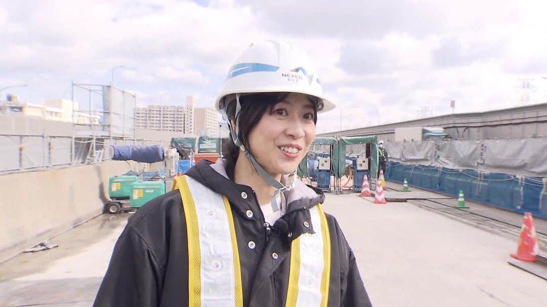 虎谷温子のインスタグラム：「明日の「イマコレMITENA」では、よく目にするCMの裏側に隠れているニュースに迫る！新企画です📺 中国道のリニューアル工事、その背景にあるものについて取材してきました。 #すまたん #すまたんzip」