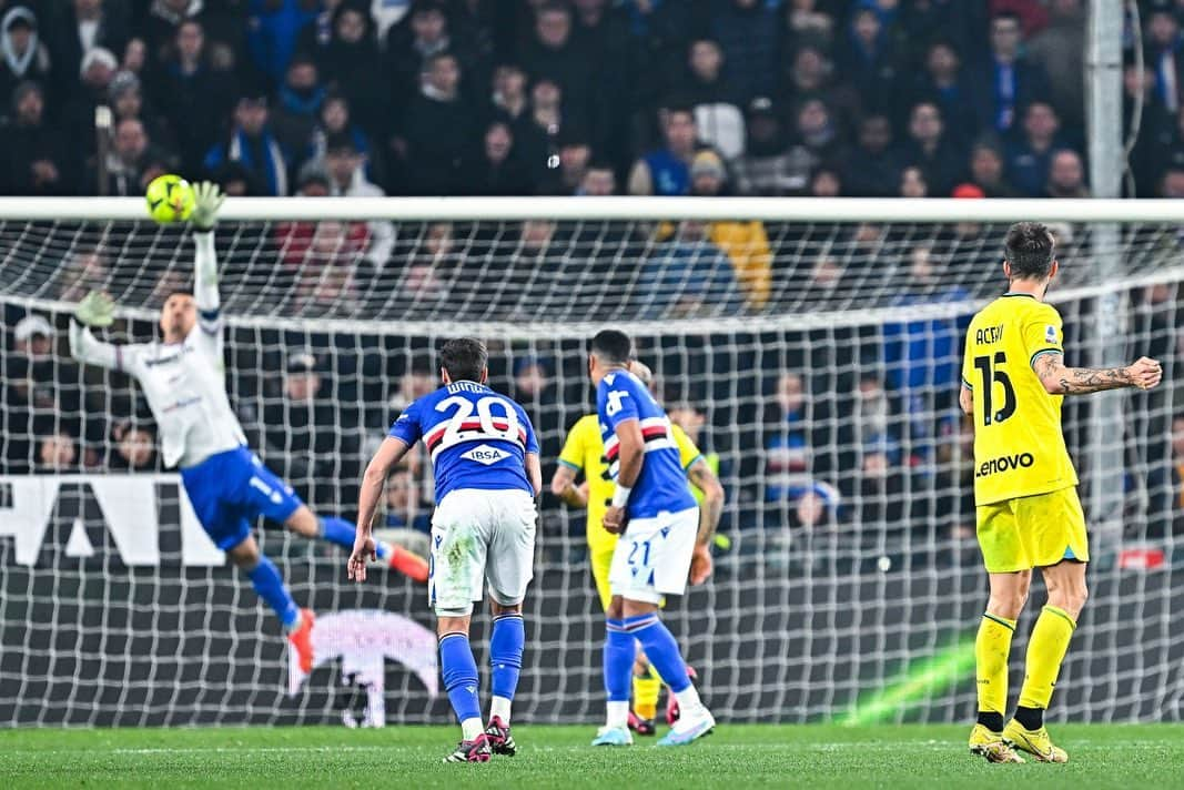 エミリオ・アウデロさんのインスタグラム写真 - (エミリオ・アウデロInstagram)「Sampdoria - Inter   Punto prezioso, testa bassa verso la prossima partita. Atmosfera pazzesca 💪🏽🙌🏽」2月14日 18時43分 - emil_audero