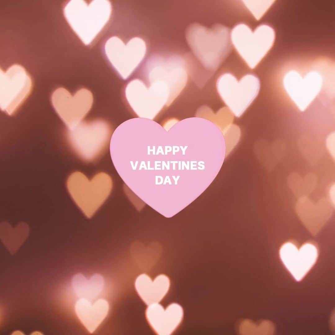 LAVONS / ラボンのインスタグラム：「HAPPY VALENTINE’S DAY❤️ 今日は大切な人に愛を伝えてみて💝 皆さまにとって素敵な1日になりますように😌  #ラボン #lavons #今日も恋するラボンする #バレンタイン」