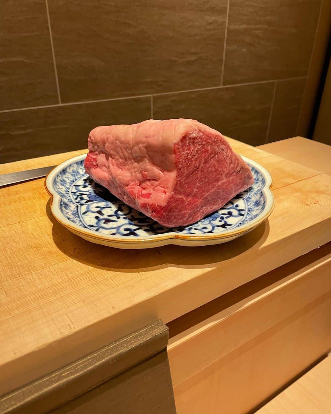 DAIKIさんのインスタグラム写真 - (DAIKIInstagram)「お肉最高🫡 #月2組限定コース  #銀座ちかみつ」2月14日 12時15分 - clustar_daiki