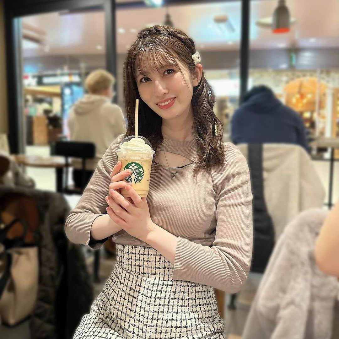 大脇有紗のインスタグラム：「.生きます✌️  最近写真撮らないから投稿できなかったです🥹  #スタバ  #アールグレイブーケティーラテ  #紅茶好きな人と繋がりたい  #ヒートテックがこんにちはしてる人と繋がりたい」