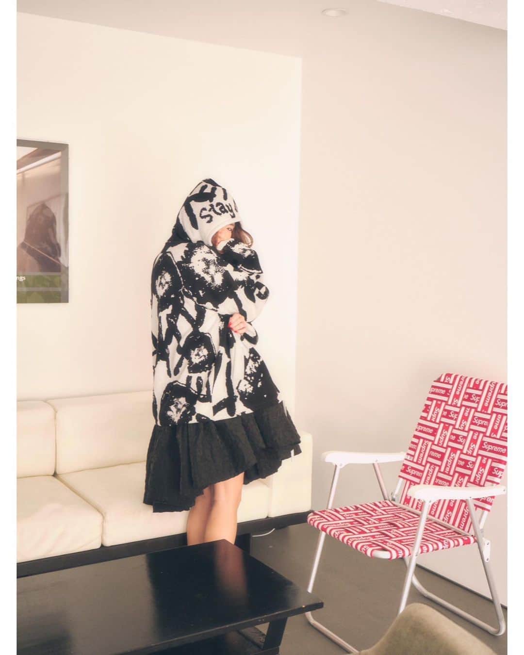 のインスタグラム：「. . COZ Manufactured By WRPINKNOT 《New Item Pre-order》 . . "新作先行受注会"  期間：2023.02.14(火) 11:00〜19日(日) 23:59  受注会場 : https://the-knitbar.com/collections/coz/womens  期間中はお好きなデザイン・カラーを受注いただけます。  ぜひ最後までお楽しみください。  #wrapinknot #ラッピンノット #coz #cashmere #カシミヤ #knit」