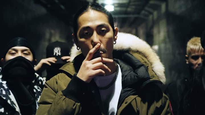 DJ RYOWのインスタグラム：「DJ RYOW "MVP feat. Jin Dogg" Beats by SPACE DUST CLUB  Music Video Out Now !!! https://youtu.be/A6bYN6wfsak  Directed by Taiga Minami  13th ALBUM「I Have a Dream.」 Available at: https://linkco.re/rz1APFq9」