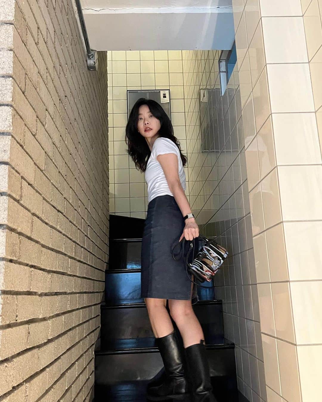 ソジン のインスタグラム：「포커스 나간 사진 포기 못해.📸」