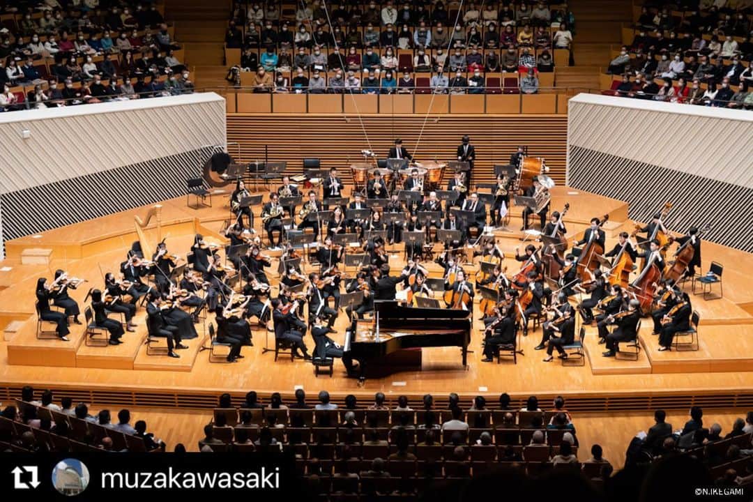 金子三勇士さんのインスタグラム写真 - (金子三勇士Instagram)「#Repost @muzakawasaki with @use.repost ・・・ 2/5（日） #名曲全集 第184回が開催されました。 完売御礼の今回。 満員のお客様の熱気がさらに増すような、#金子三勇士 さんによるラフマニノフのピアノ協奏曲。 そして後半のシェエラザードではコンサートマスター #小林壱成 さんの美しいソロに、アレッサンドロ・ボナートさんの冴えわたるタクトと、目が離せないひと時でした。  Photo= N.IKEGAMI  #alessandrobonato #東京交響楽団 #TSO」2月14日 15時31分 - miyujikaneko_official