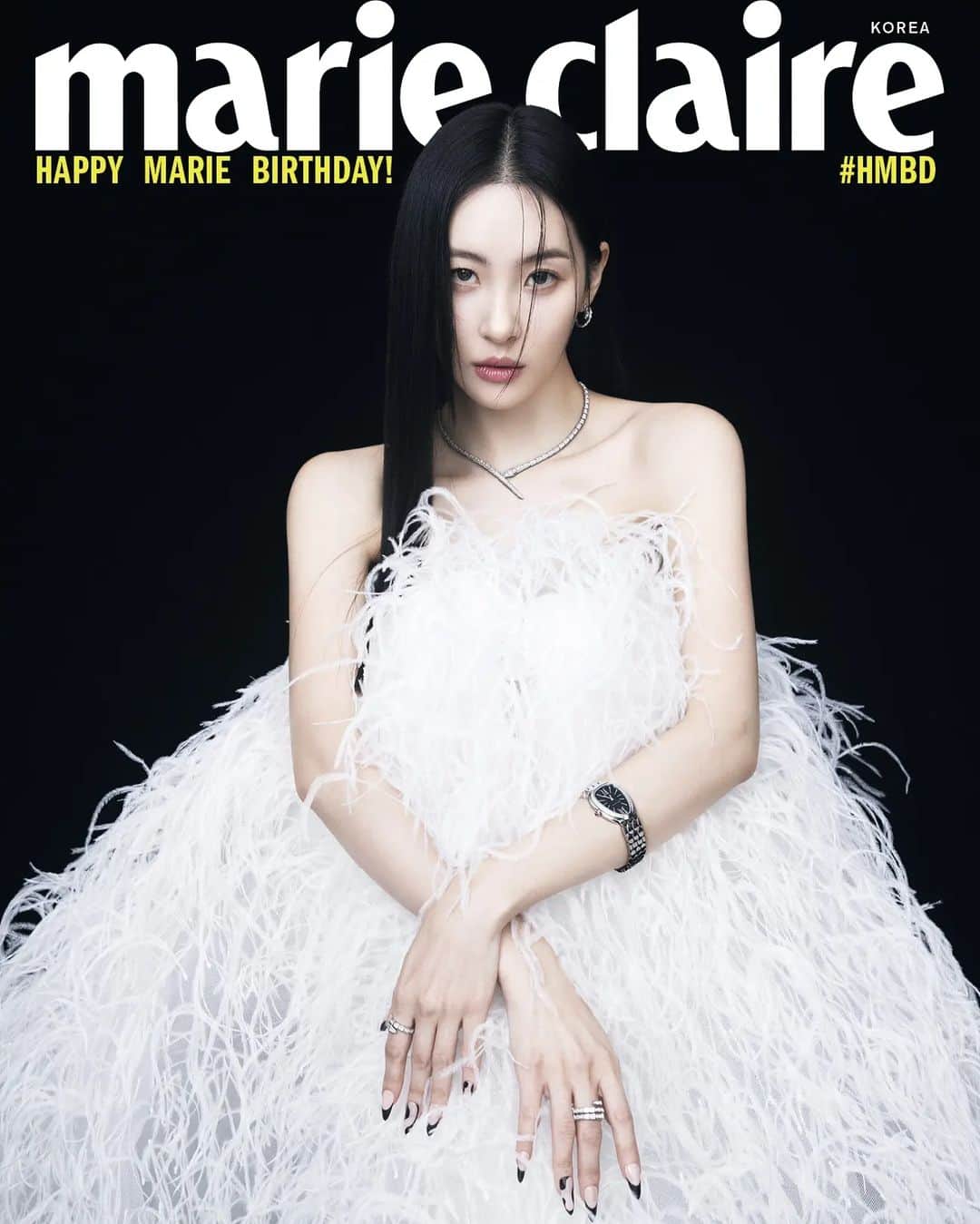 ソンミのインスタグラム：「🤍HMBD🖤 @marieclairekorea @bulgari」