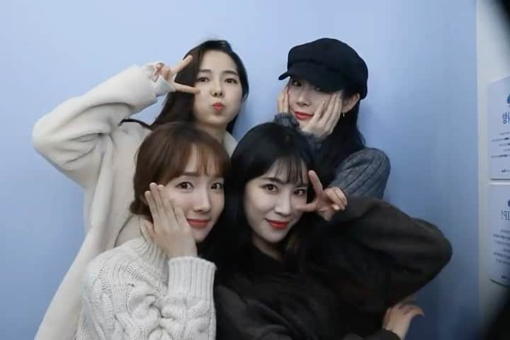 ミンヒ のインスタグラム：「여전한 우리들✨」
