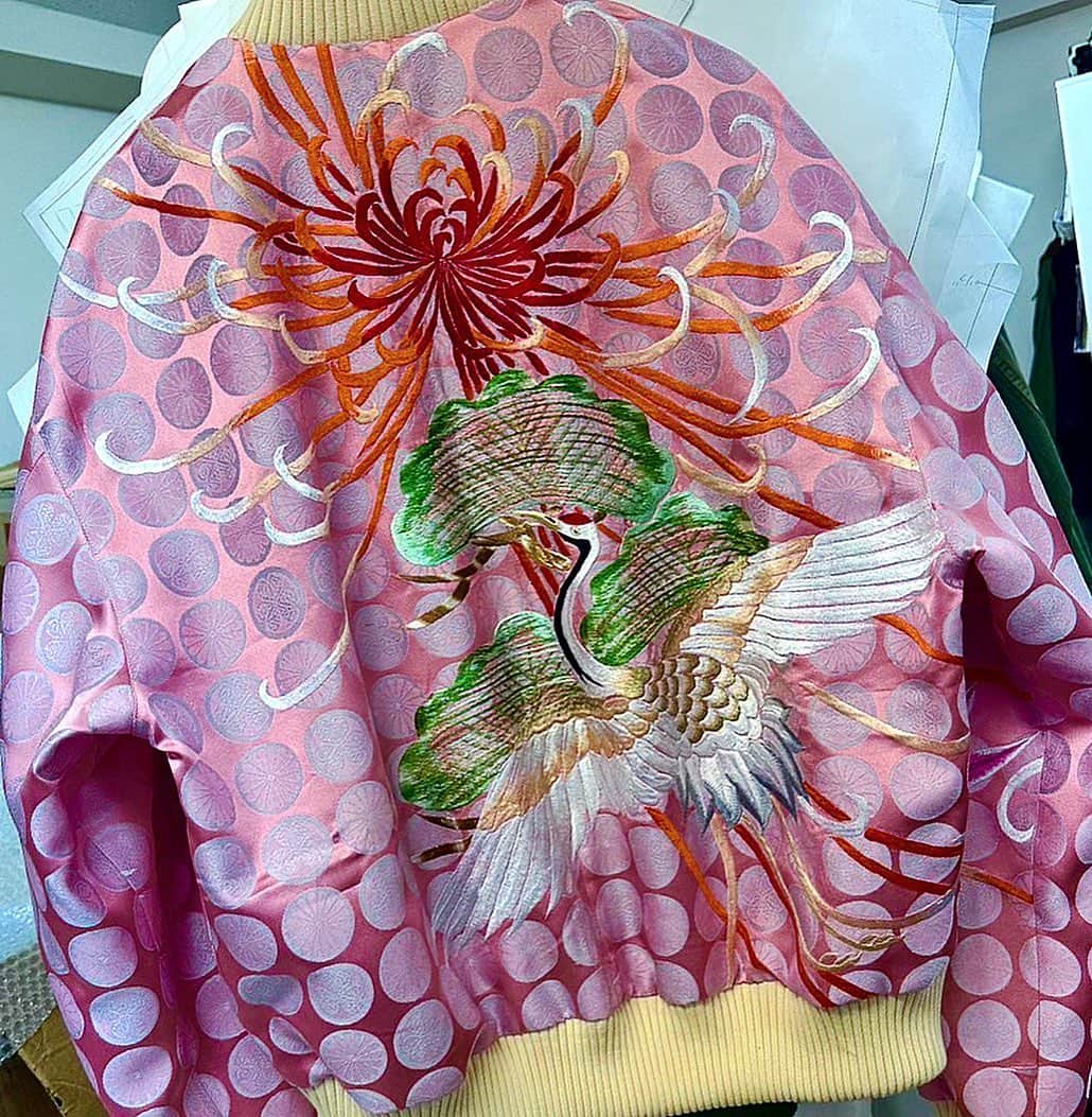 澤田友美のインスタグラム：「もうすこし☺︎‼︎‼︎‼︎‼︎✨ . . @ka__jp  @maxfieldla  . #japanesetraditional #antiquefabric  #japanese #ma1」