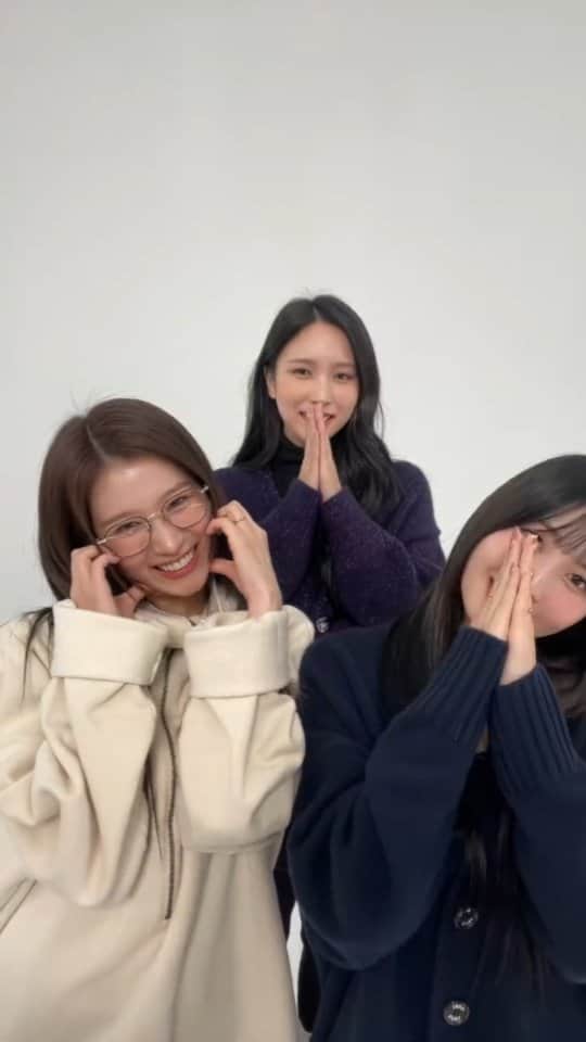 サナのインスタグラム：「🐻🐹🐧 Chu ! 💕 ーーーーーーーーーー Follow > @sana.twice.kr < . @m.by__sana @twicetagram #TWICE#트와이스#ONCE#Sana#사나 #Nayeon#나연#Jeongyeon#정연#Momo#모모#Jihyo#지효#Mina#미나#Dahyun#다현#Chaeyoung#채영#Tzuyu#쯔위」