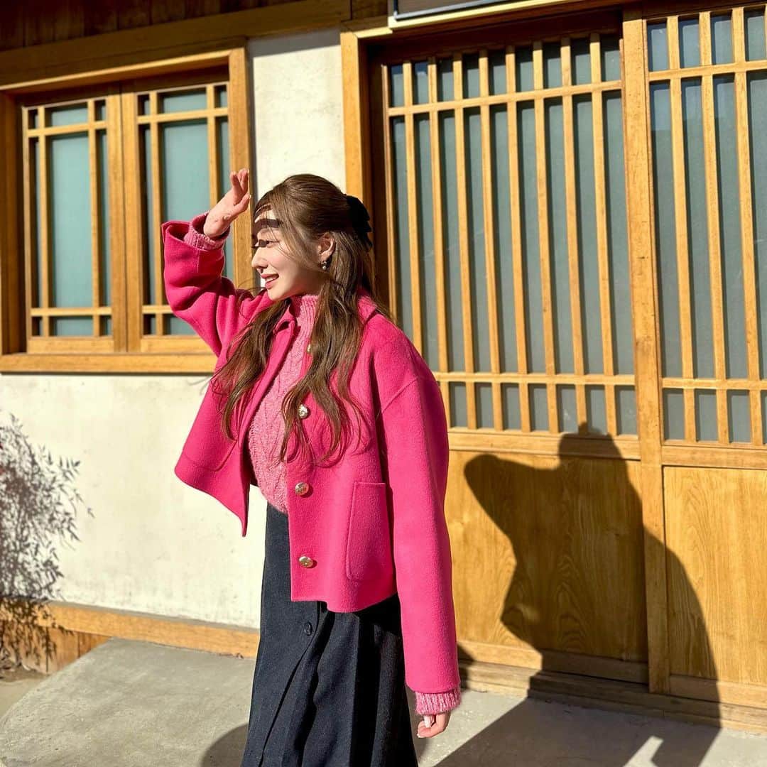 ムン・イェウォンのインスタグラム：「동네방네 자랑하고 싶은 상민이의 헤메스 ❤️ 클로즈업도 올려야디 🫶  👗 @ahgongnim  💇‍♀️ @mimm_boram  💄 @mimm_gg0ny」